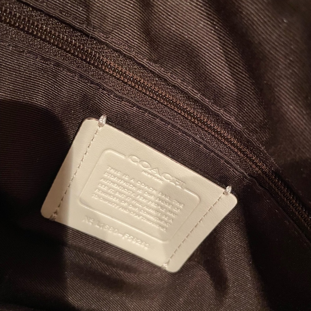 Coach Cream Signature Purse - Picture 7 of 7